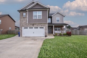 Building Photo - 731 Crestone Ln