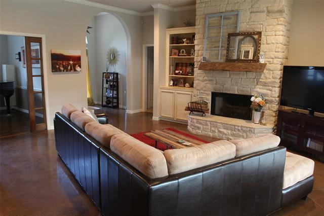 Building Photo - 8105 Pecan Ridge Dr