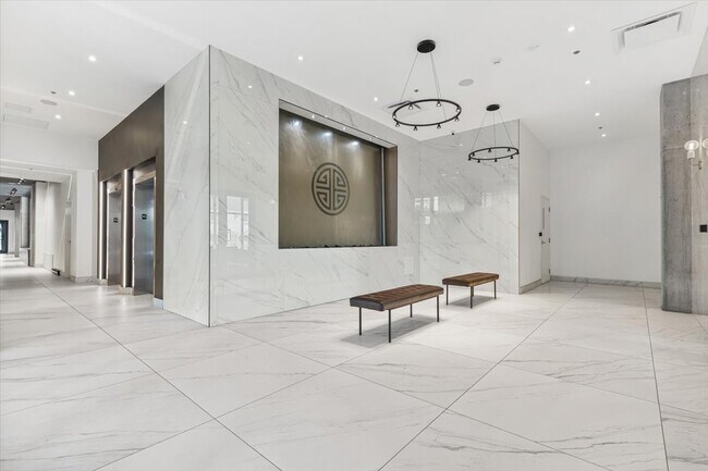 Building Photo - Serenity Towers