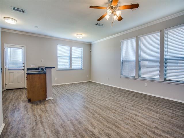 Foto del edificio - 8424 Jay St