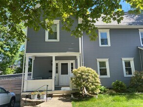 Building Photo - 559 Bedford Rd