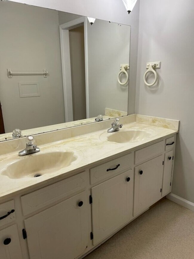 Foto del edificio - SINGLE FAMILY HOME