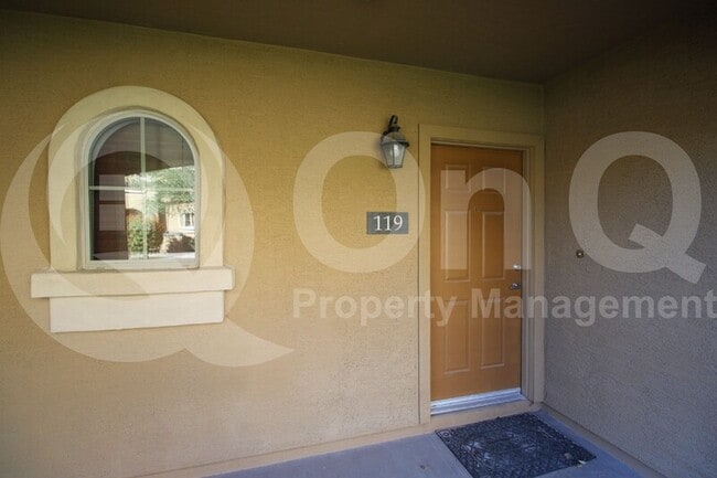 Building Photo - 16825 N 14th St
