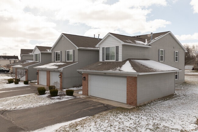 Building Photo - Rivertown Place Condominiums