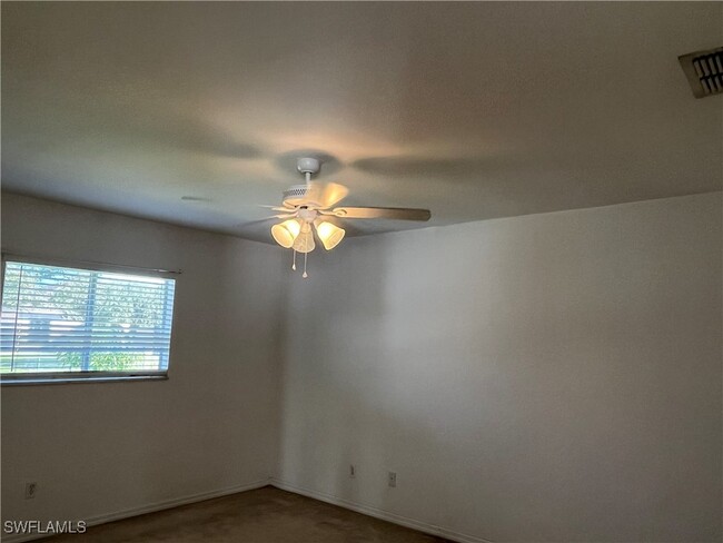 Foto del edificio - 209 SE 19th Ln