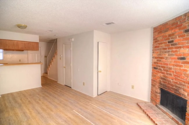 Photo - 9423 Olde Towne Row Apartment