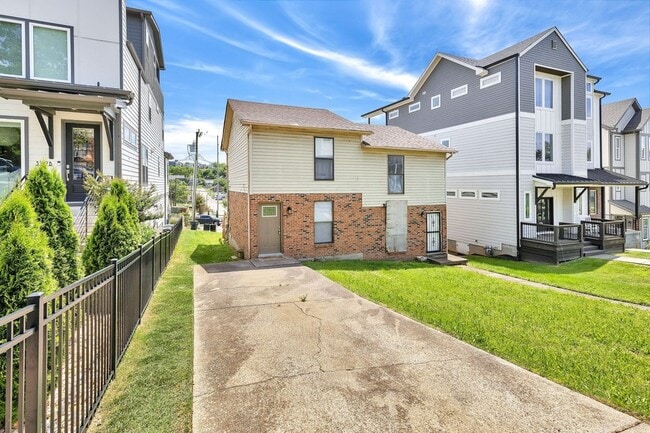 Building Photo - 3319A Felicia St