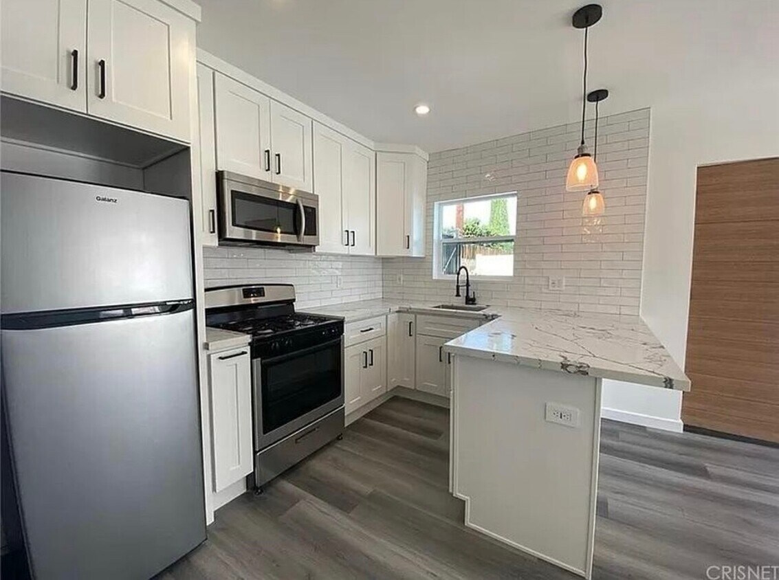 Primary Photo - 20533 Covello St