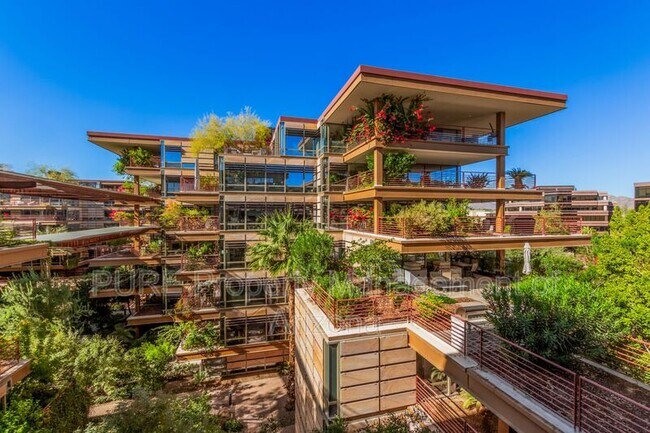 Building Photo - 7151 E Rancho Vista Dr