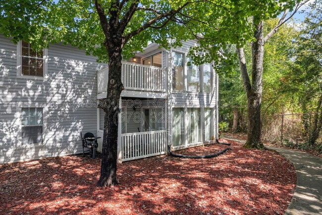 Building Photo - 2110 Augusta Dr