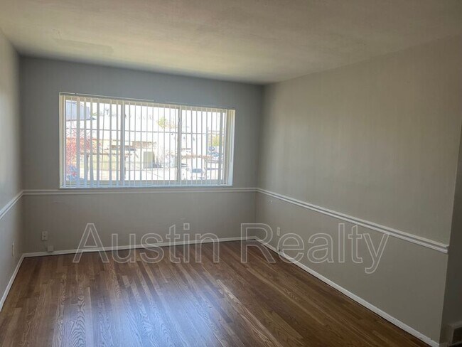 Foto del edificio - 9111 Olive Blvd