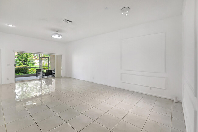 Building Photo - 6340 Long Key Ln