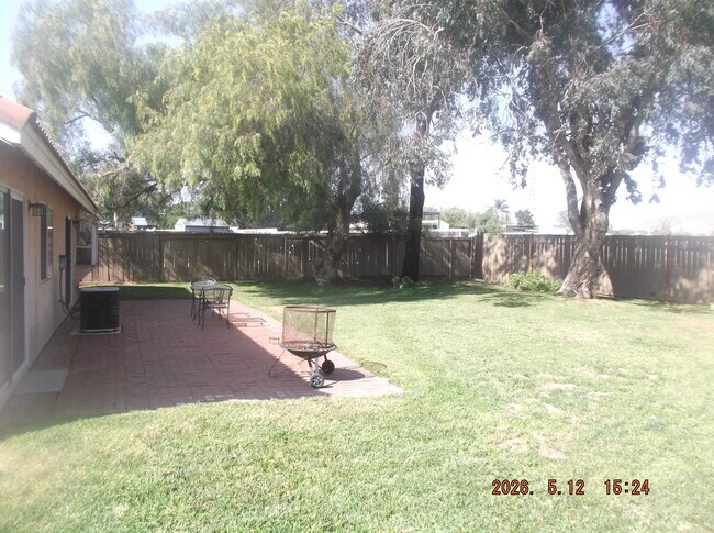 Foto del edificio - 3032 Chablis Ave