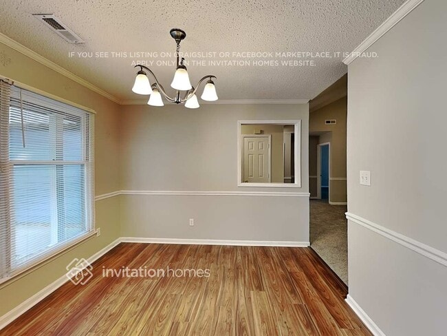 Foto del edificio - 635 Tryon Pl