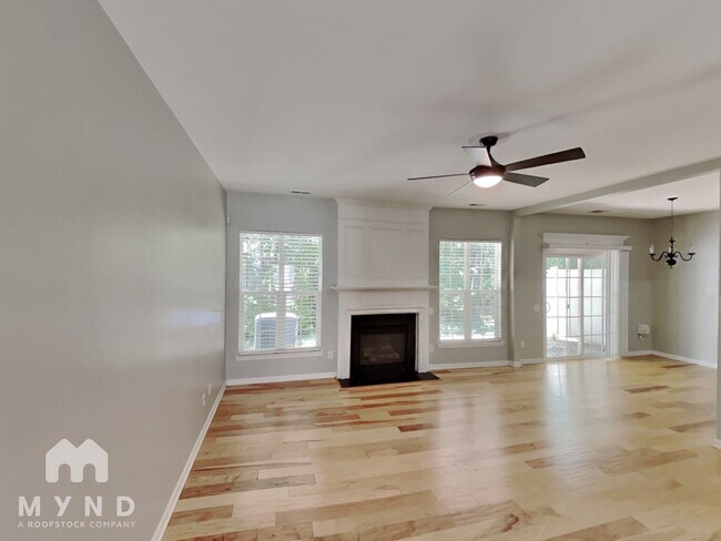 Building Photo - 10119 Blakeney Preserve Dr