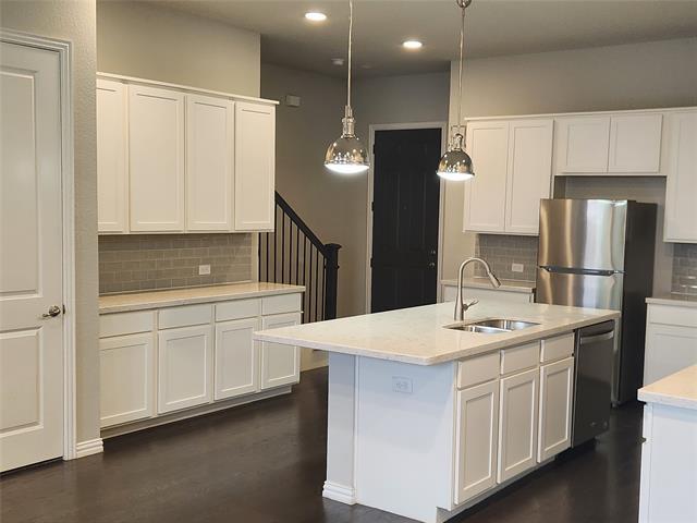 Foto del edificio - 8313 Oxalis Ln