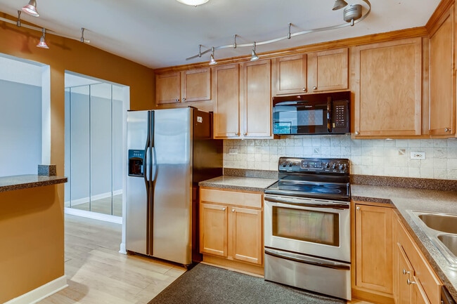 Foto del edificio - 475 Plum Creek Dr