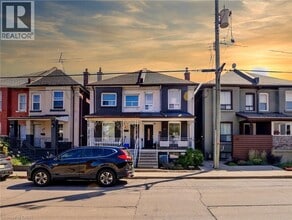 Building Photo - 114 Burton St