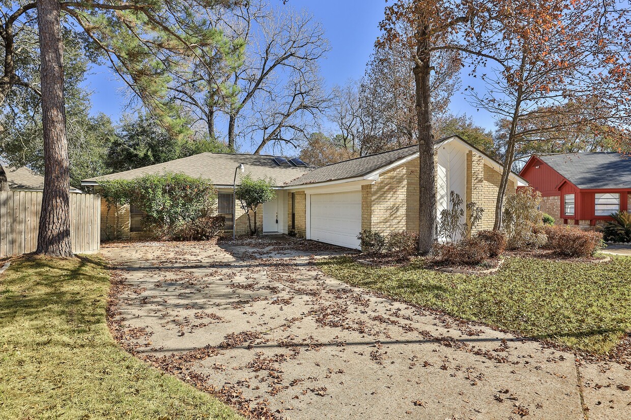 Primary Photo - 7315 Foxside Ln