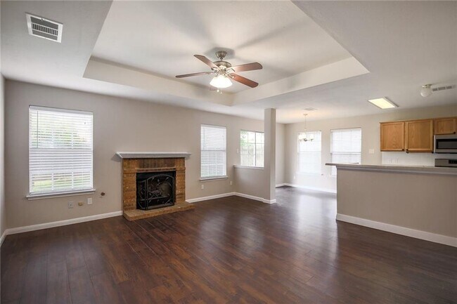 Foto del edificio - 1806 Oakmont Ln