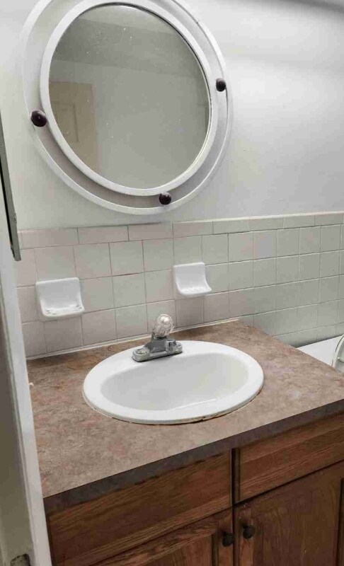 Building Photo - 5653 Andrea Dr