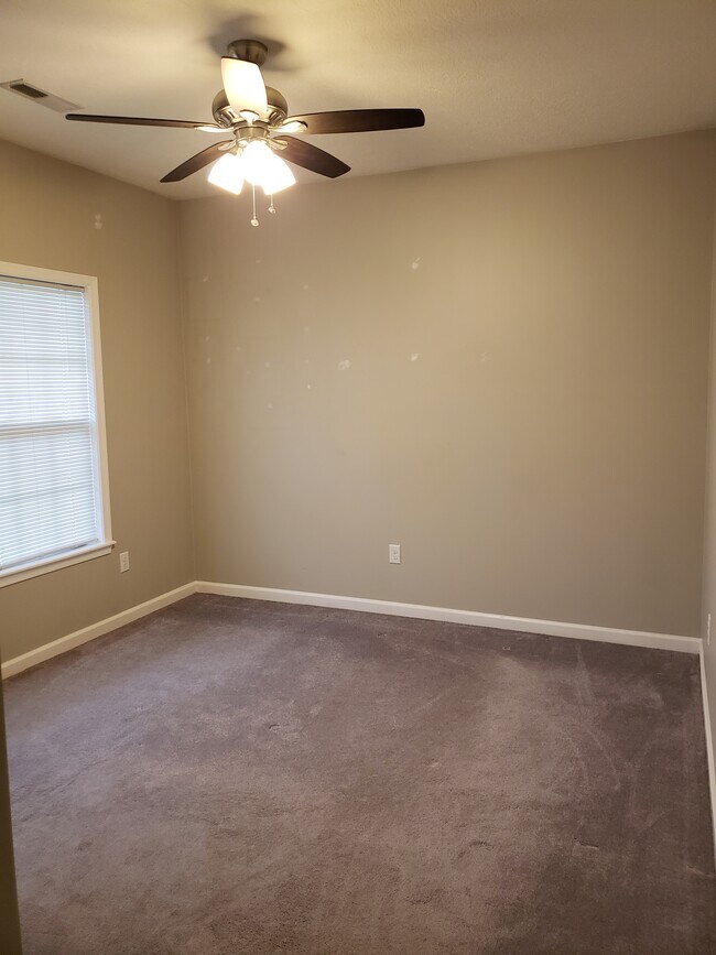 Bedroom - 325 Falling Branch Rd