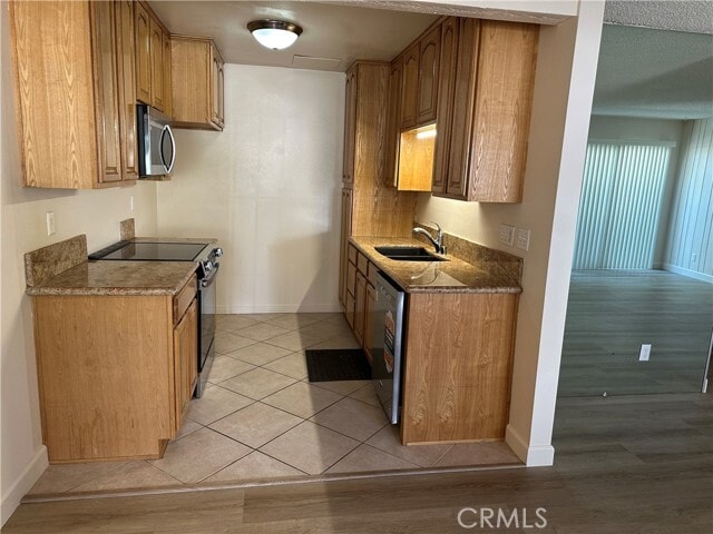 Building Photo - 318 Miraleste Dr