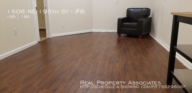 Building Photo - Recently renovated 1 bed unit located in LFP