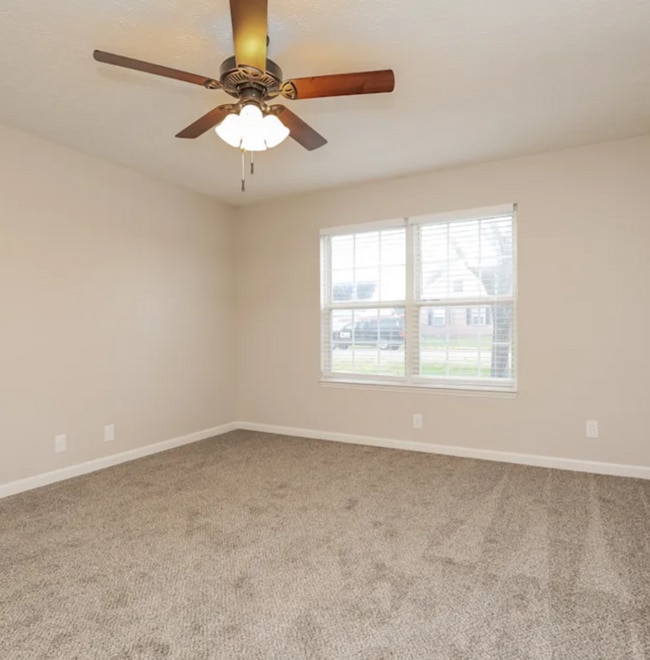Building Photo - 2923 Weybridge Dr