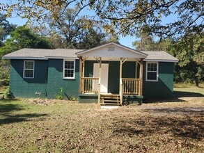 Building Photo - 149 Circle Dr