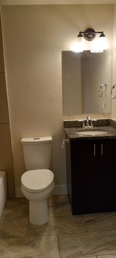 Foto del edificio - 2 bedroom 1 bath home in Albany