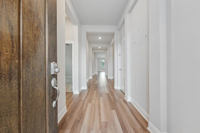 Foto del edificio - Your Ideal Home Awaits: Spacious 3/2 Bedro...