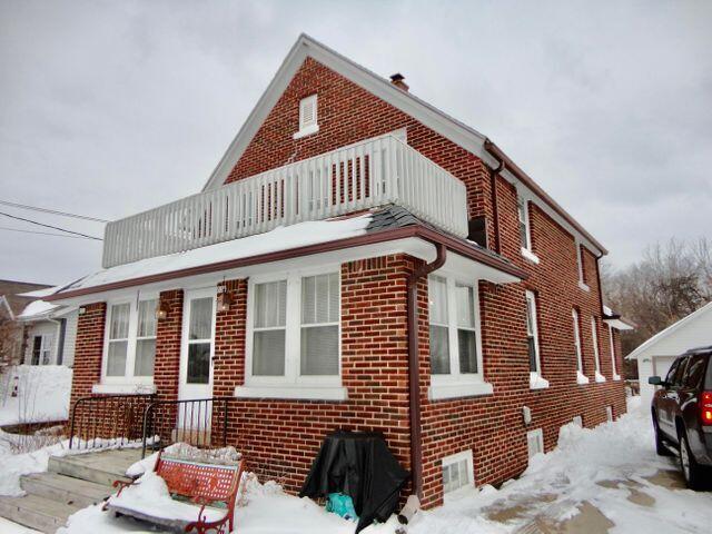 Foto del edificio - 534 E Green Bay Ave