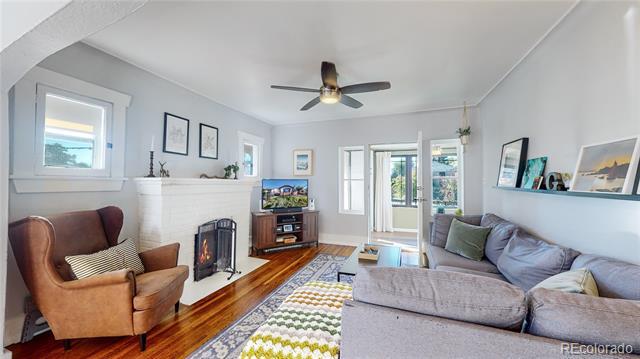 Foto del edificio - 3317 Bruce Randolph Ave