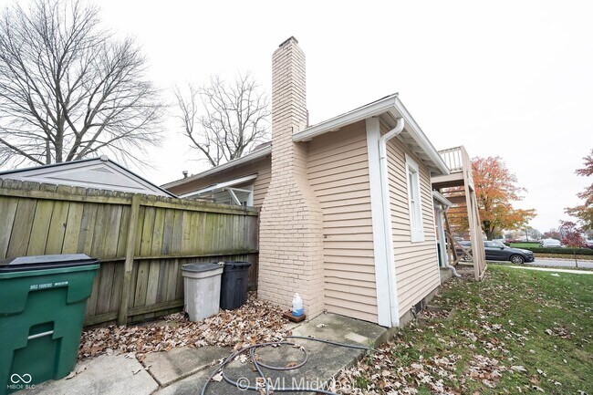 Building Photo - 411 S East St