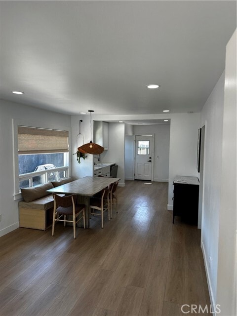 Building Photo - 967 W 23rd St