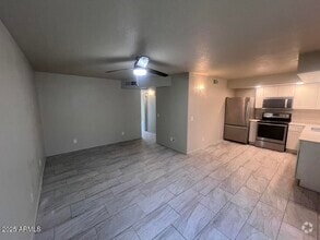 Building Photo - 45 N Phyllis