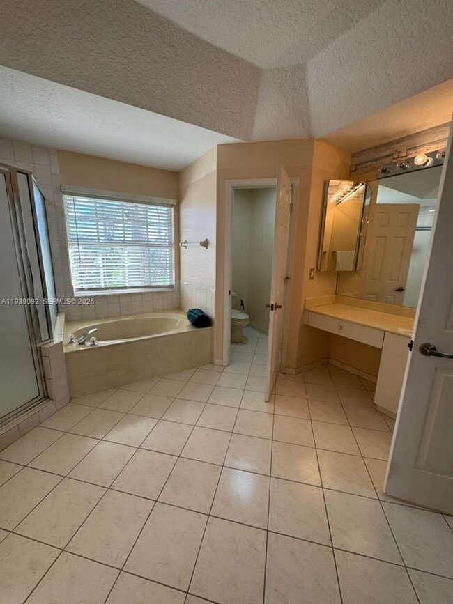 Building Photo - 7109 Walden Pond Ct