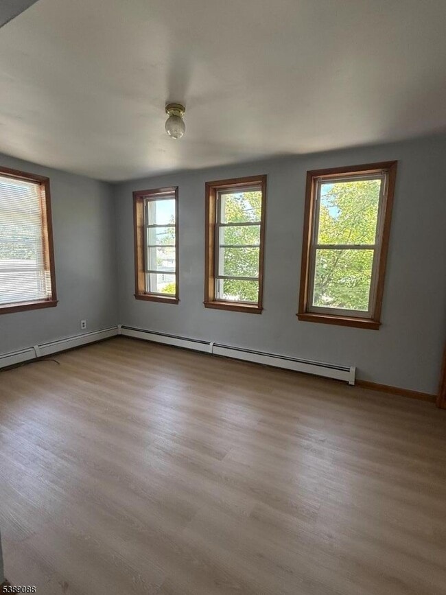 Foto del edificio - 728 3rd Ave