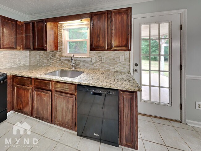 Building Photo - 125 Beaver Creek Ln