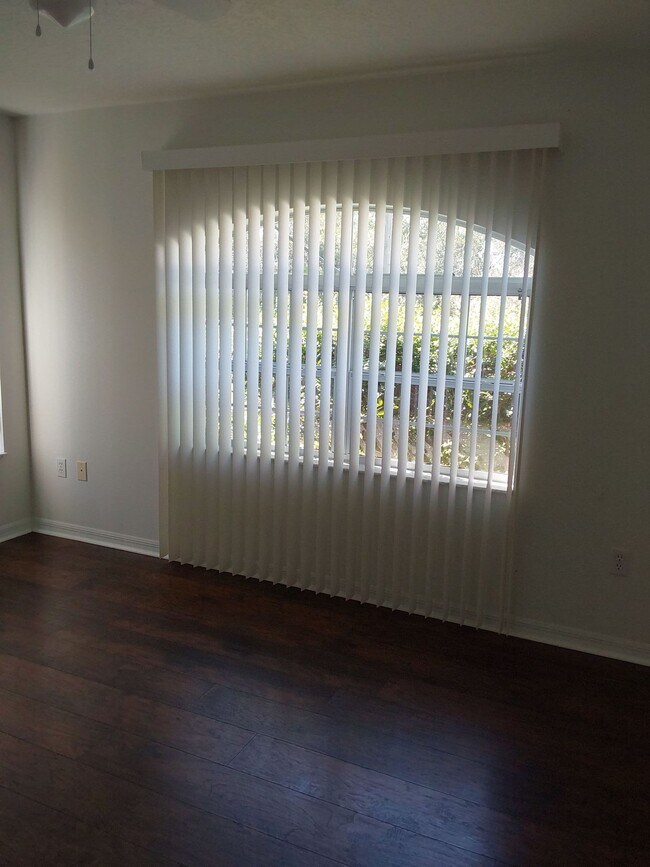 Foto del edificio - 9 Rainbow Ln