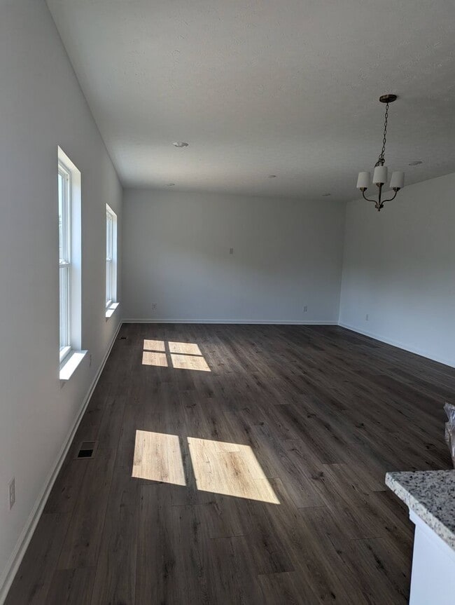 Building Photo - Gorgeous New Construction Middletown Home!