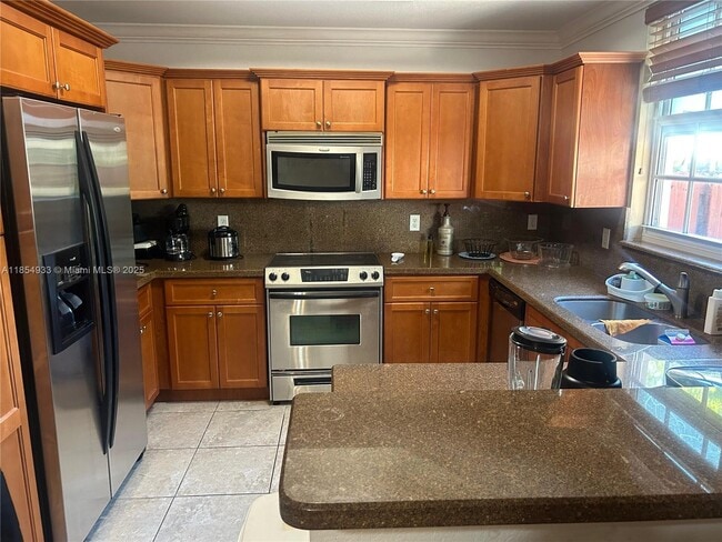 Building Photo - 12010 SW 79th Ln