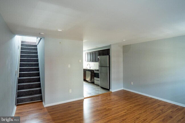 Building Photo - 1629 S 10th St