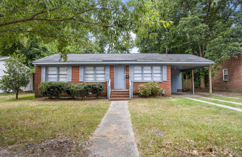 Foto principal - 1304 E 1st St