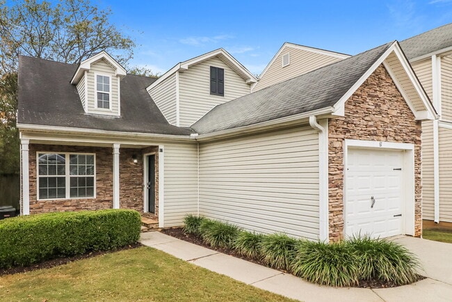 Building Photo - 67 Middlebrook Dr