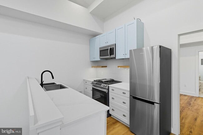 Foto del edificio - 3531 Claremont St