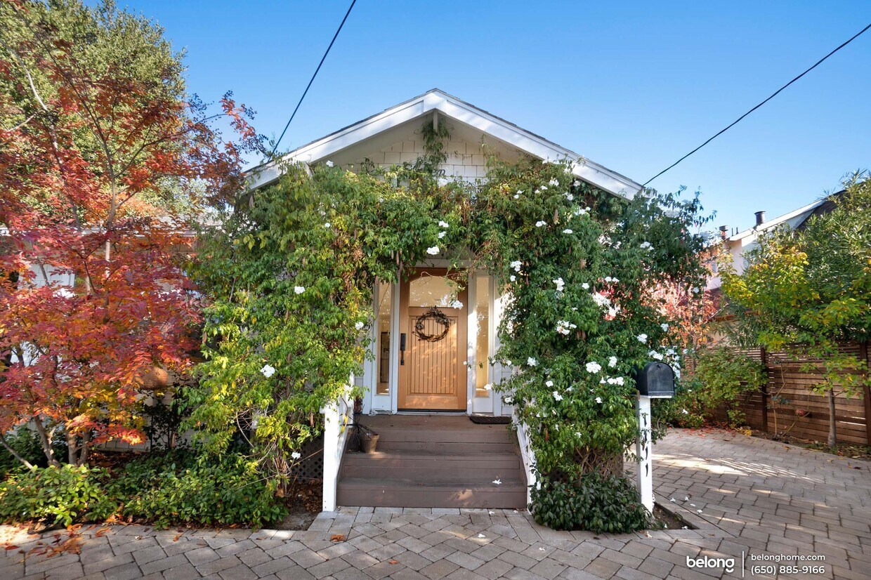 Primary Photo - 1111 Alma St