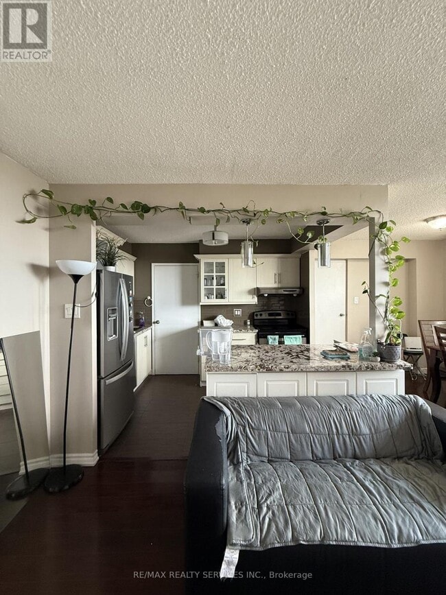 Photo du bâtiment - 5-1605 Parkway Forest Dr