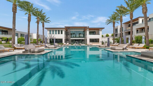 Foto del edificio - 6587 N Palmeraie Blvd